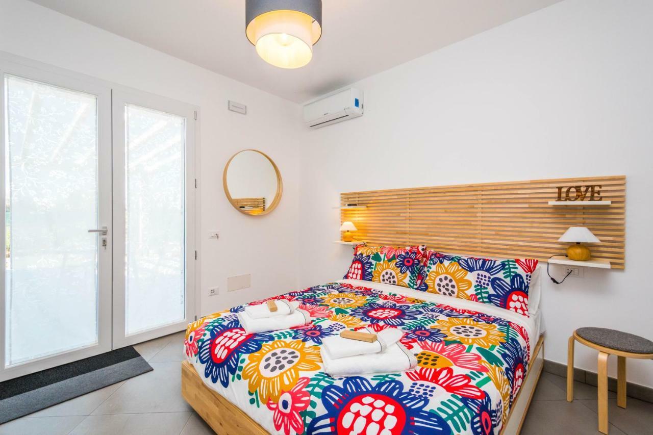 B&B Lo&G Lascari Exteriér fotografie